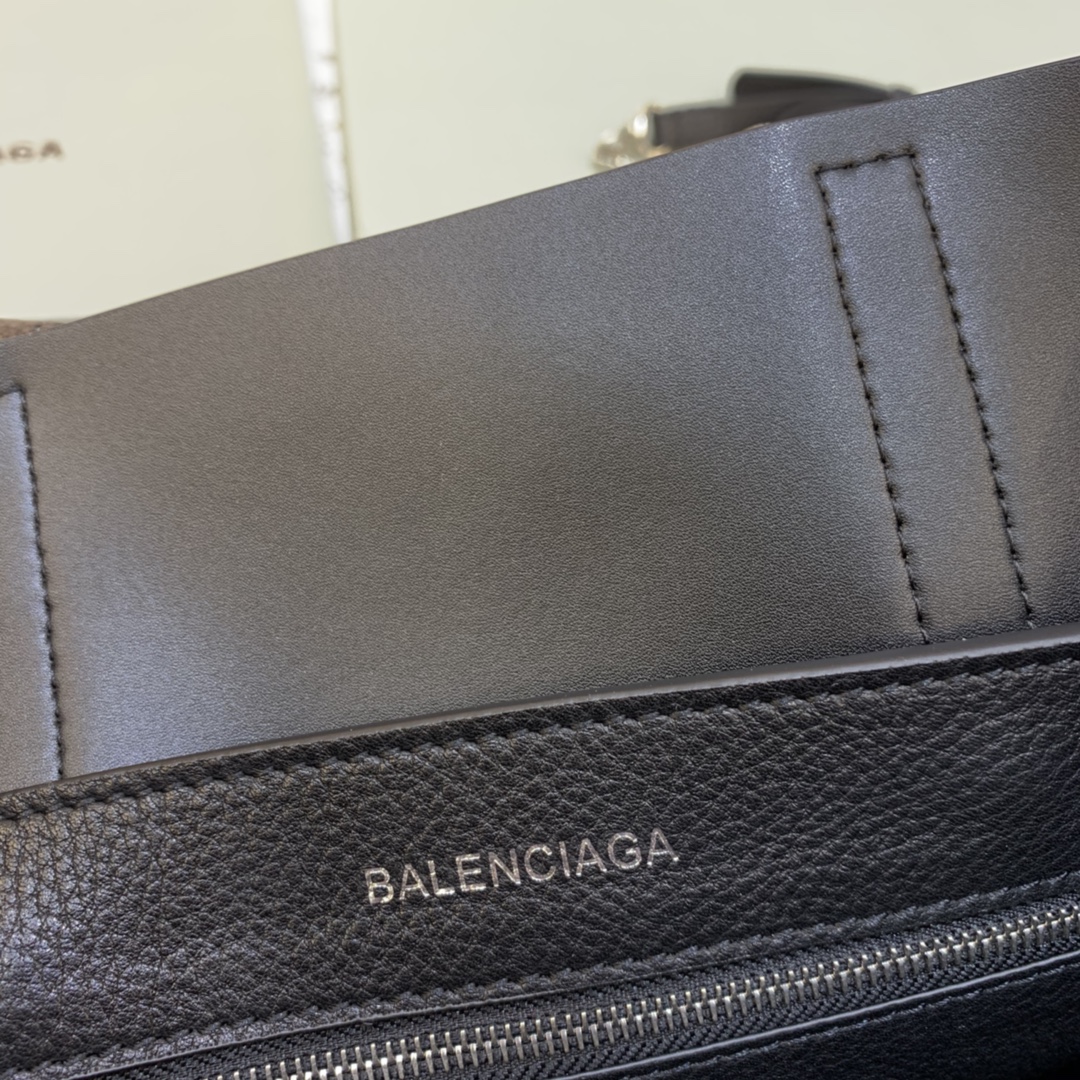 Balenciaga Everyday XS Tote Bag Black